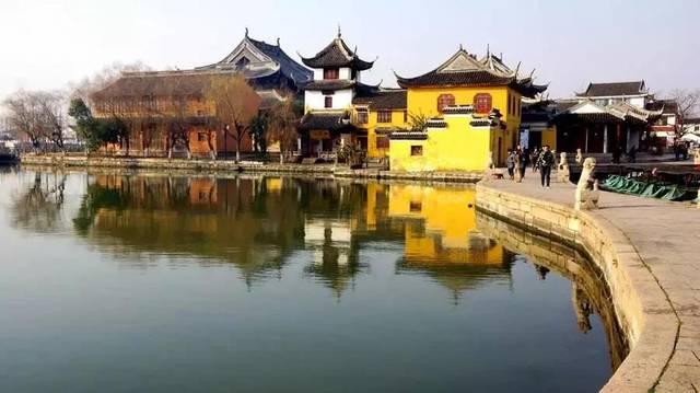云南省人大常委会关于云南省人民代表大会常务委员会选举联络工作委员会更名为代表工作委员会的决定